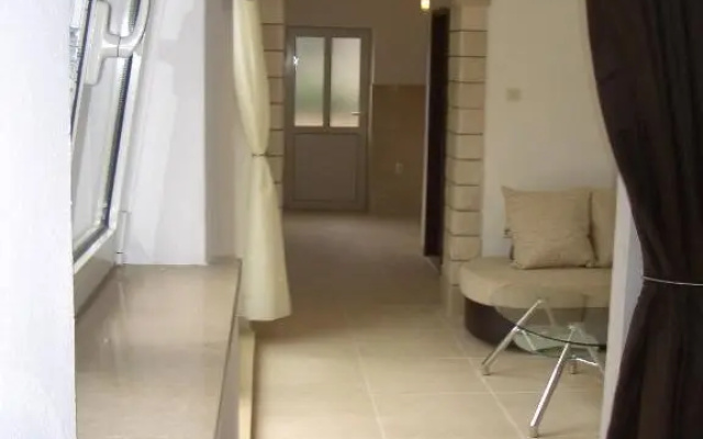 Apartments Jade