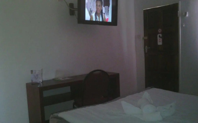Mikelele Motel