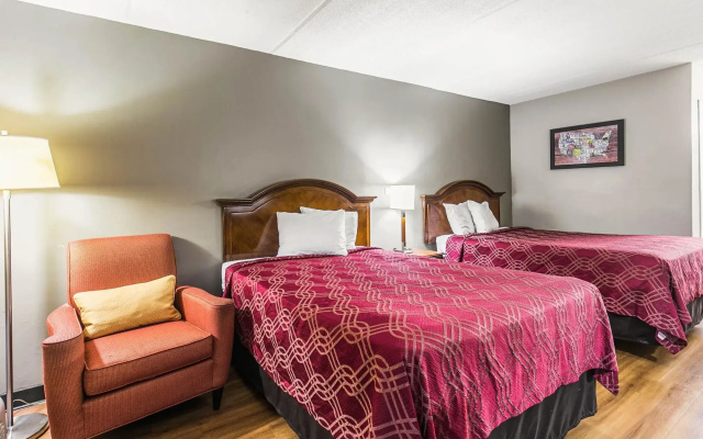 Econo Lodge Tallahassee I-10 near University