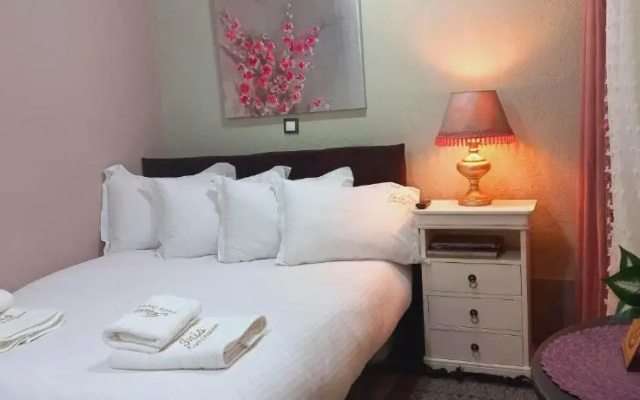 IRIS COZY HOUSE με ανεξάρτητη είσοδο