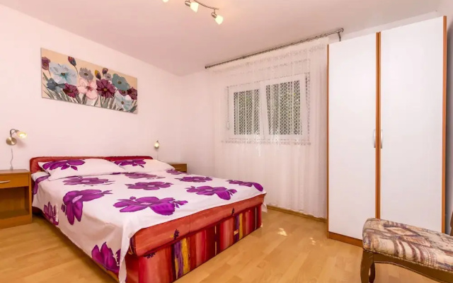 Apartment Bakovic