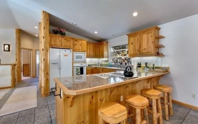 789 Tuolomne Drive