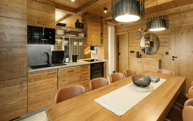 Spacious Villa With Good Ambience