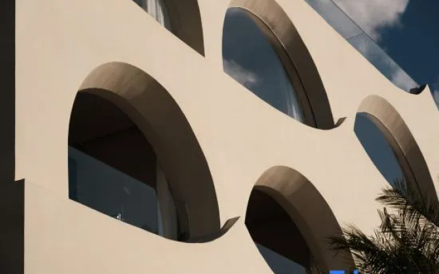 Sanjian Seaview Hotel