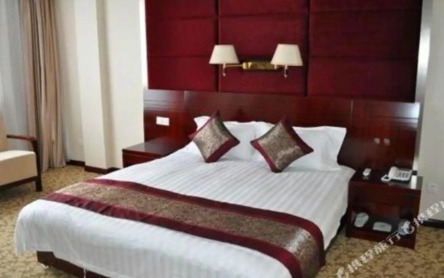 Jixi Dragon Holiday Hotel
