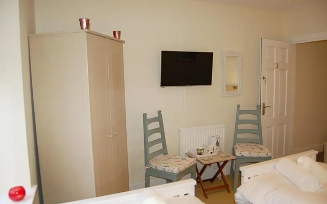 Saint Cadfans Lodge