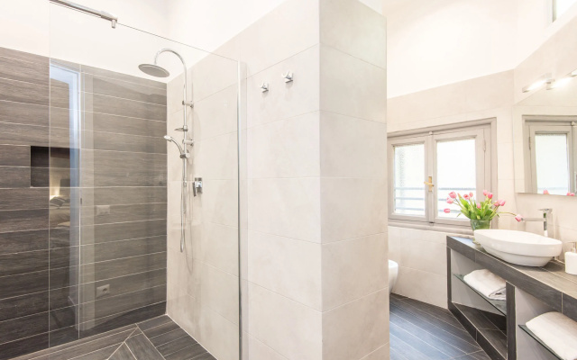 Residenza Ottaviano 105 by Hili