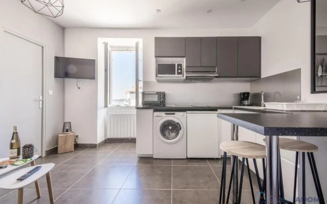 Appartement les pieds dans le sable, vue mer