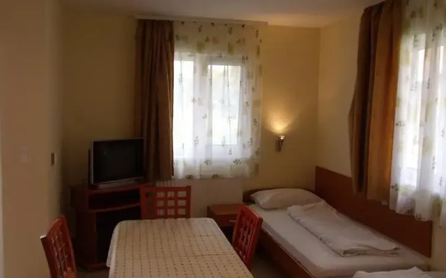 Tengerszem Apartments & Park