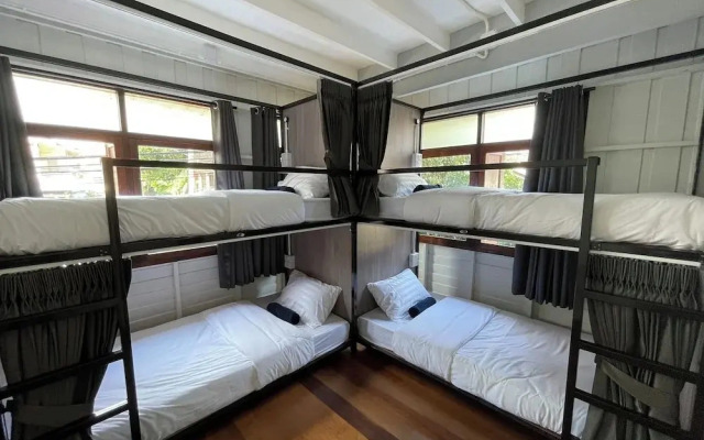 Green Cabin Hostel