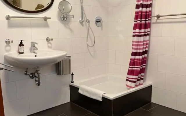 privates Doppelzimmer mit separatem Eingang