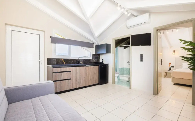 Manthos Beachfront Apartments