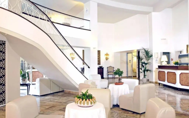 Hotel Palace