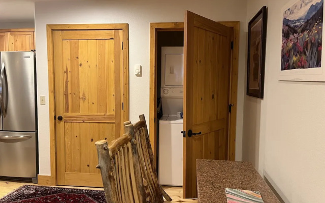 Bear Creek Lodge 108a 1 Bedroom Condo by Alpine Lodging Telluride