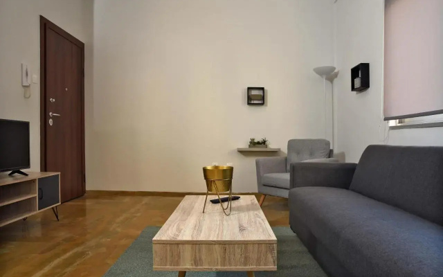 Delmare Aristotelous 7