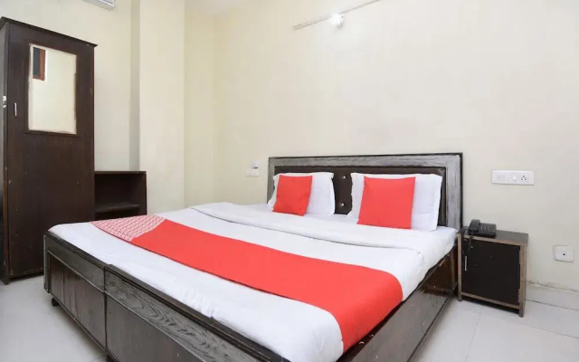 Hotel The Diamond Chandigarh by OYO Rooms