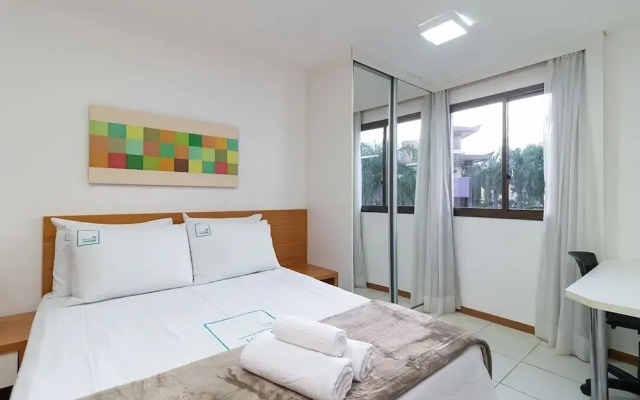 Apt Facing Lake Paranoa - Clr314