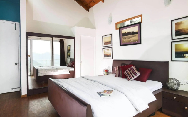 Seclude Ramgarh, Cliff's Edge