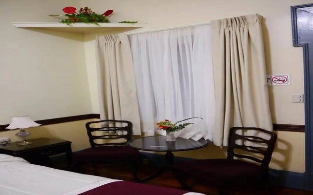Santo Tomas Hotel