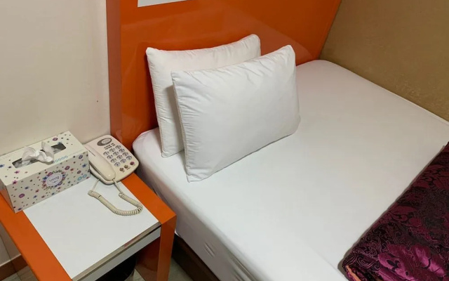Alma Hotel