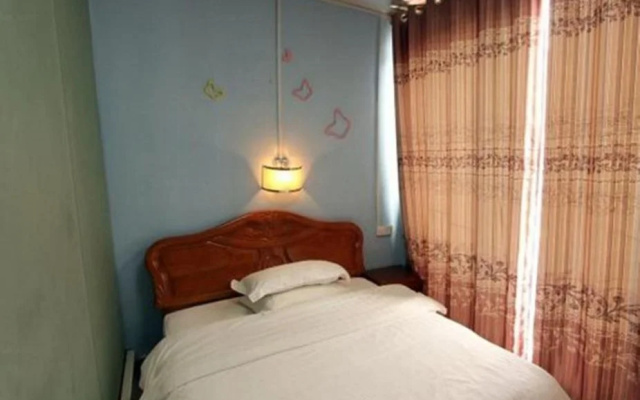 Yangshuo Travellers Land Youth Hostel