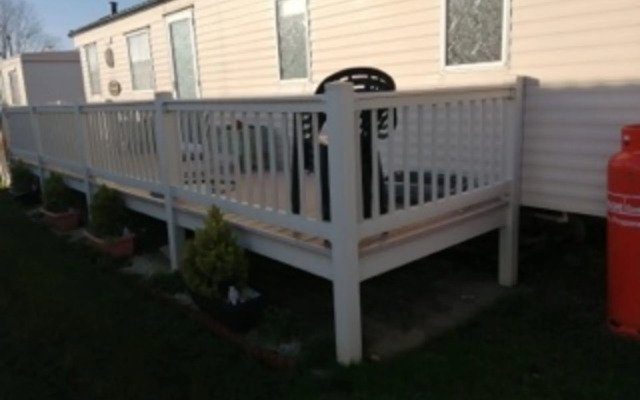 Caravan - Sleeps 8 - Pets Ok - Parking - Site Pool