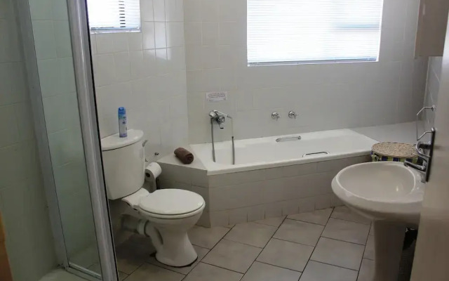 8 Vila Self Catering