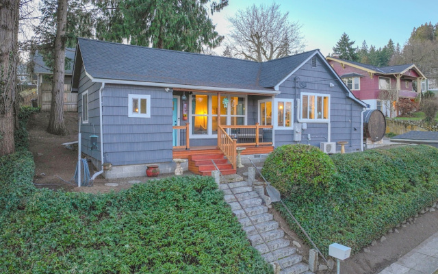 Walk to Shipyard: Bremerton Home w/ Patio!