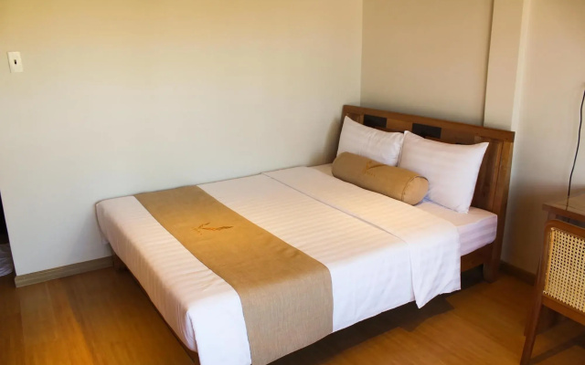 Eagles Beach Resort