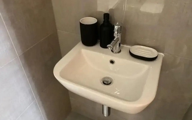 Kempston Suites Liverpool Apartment 1