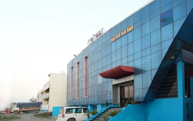OYO 4754 Hotel Center Point