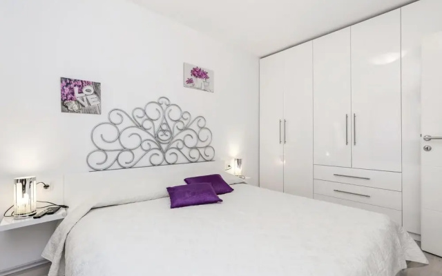 Nice Home in Rukavac With Wifi and 4 Bedrooms