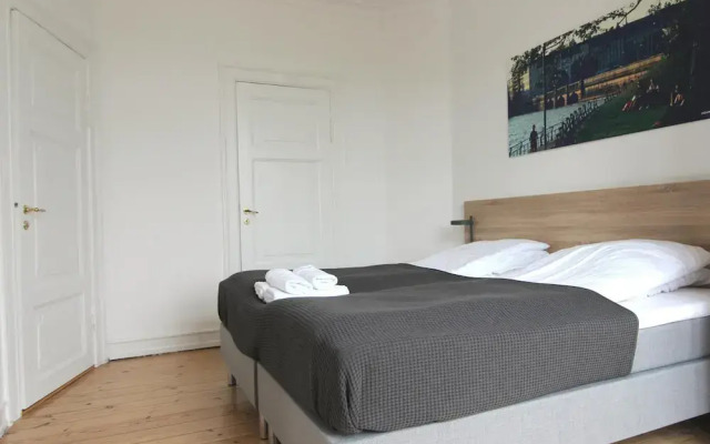 Beautiful 2-bed in Frederiksberg C W Balcony