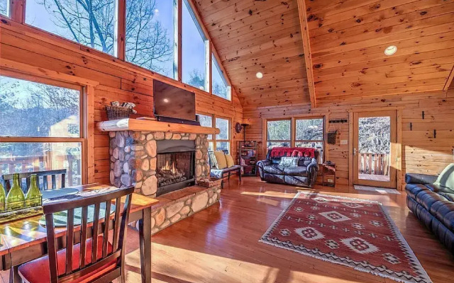 Sunrise Ridge - 3 Br Cabin