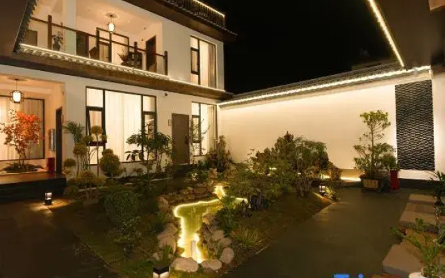 Yuying Pavilion - Designer Homestay (Weishan Ancient Town Branch)