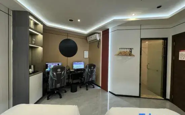 Xiyu E-sports Apartment (Longhua Subway Station)