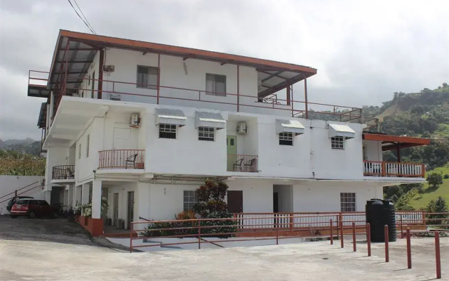Murray Heights Hotel