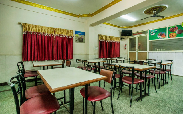Hotel O Royal Residency Near Hare Krishna Hill