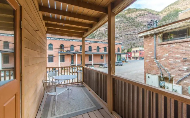 225 6th Avenue Unit 3