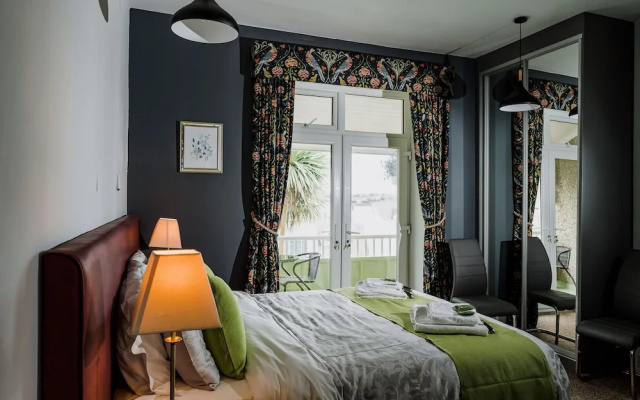 Avalon Guest House