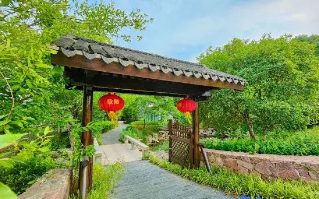 Xiangu Shibafang · Daomeng Starry Sky Homestay (Maoshan Forest World Official Store)