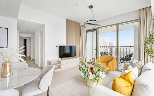 Silkhaus Stylish 2BR Downtown Views II Emaar