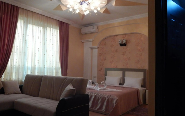 Отель Lux Palace