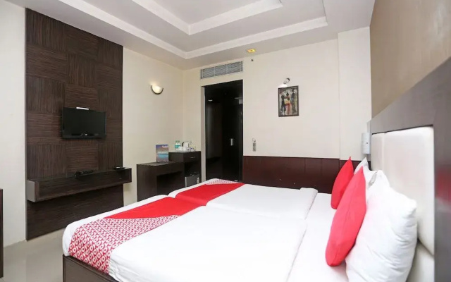 OYO 768 Hotel The Light House