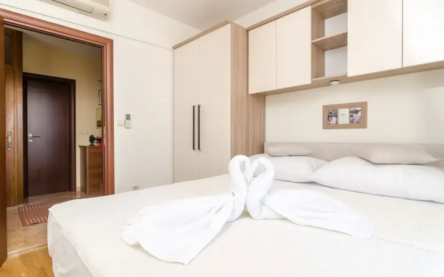 Apartment 4U