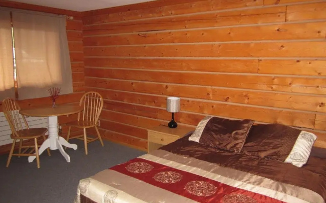 Spirit Lake Lodge