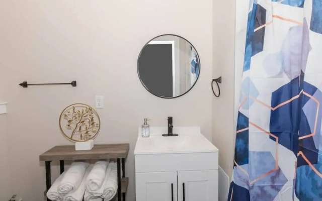 610 Large Studio Downtown With Pool Table