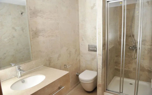 Evolve Park Hotel