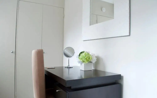 1 Bedroom West End Apartment