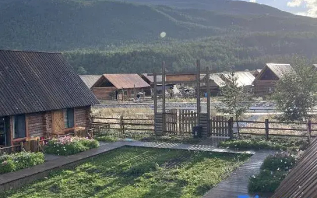Kanas Po Wild Hawthorn Homestay (Hanas New Village Branch)